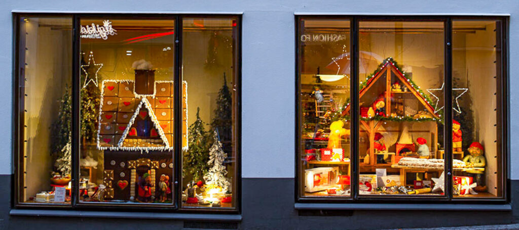 Weihnachtliche Schaufenster von Niederegger